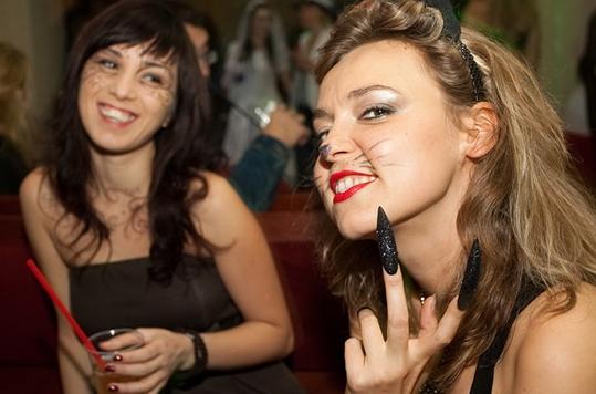 Hot girls in Prague dance club